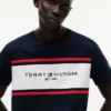 T-shirt Hilfiger com logótipo em riscas T-shirt Hilfiger com logótipo em riscas