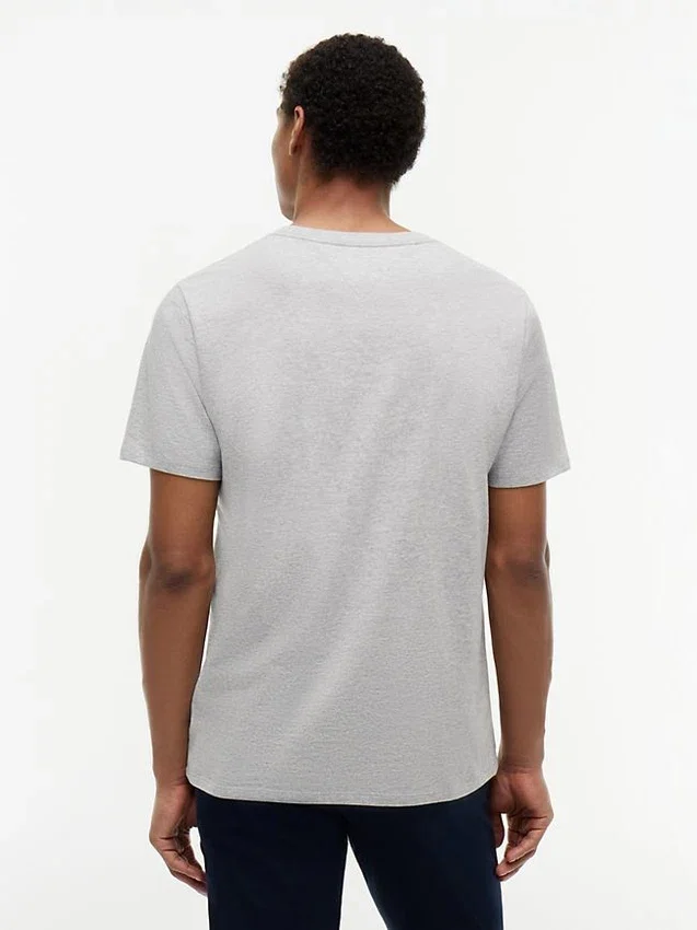T-shirt Hilfiger com logótipo em riscas T-shirt Hilfiger com logótipo em riscas