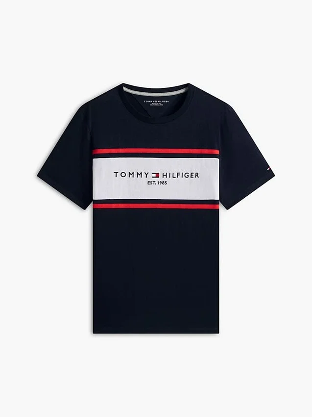 T-shirt Hilfiger com logótipo em riscas T-shirt Hilfiger com logótipo em riscas