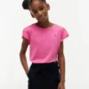 T-shirt infantil com acabamento em folha de alface nas mangas