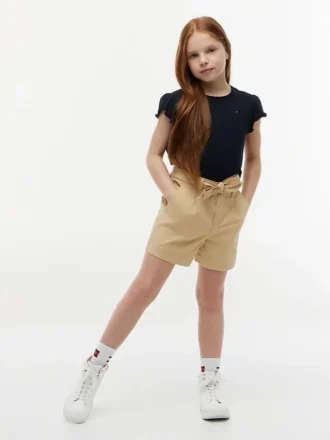 T-shirt infantil com acabamento em folha de alface nas mangas