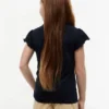 T-shirt infantil com acabamento em folha de alface nas mangas