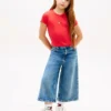 T-shirt infantil com bandeira de estrelas em strass T-shirt infantil com bandeira de estrelas em strass