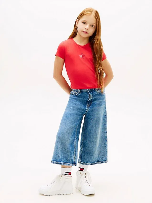 T-shirt infantil com bandeira de estrelas em strass T-shirt infantil com bandeira de estrelas em strass
