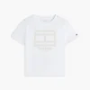 T-shirt infantil com bandeira floral T-shirt infantil com bandeira floral