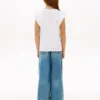 T-shirt infantil com bordados e aberturas T-shirt infantil com bordados e aberturas