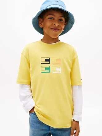 T-shirt infantil com logótipo 3D
