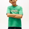 T-shirt infantil com logótipo 3D T-shirt infantil com logótipo 3D