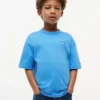 T-shirt infantil com logótipo da bandeira em tons T-shirt infantil com logótipo da bandeira em tons