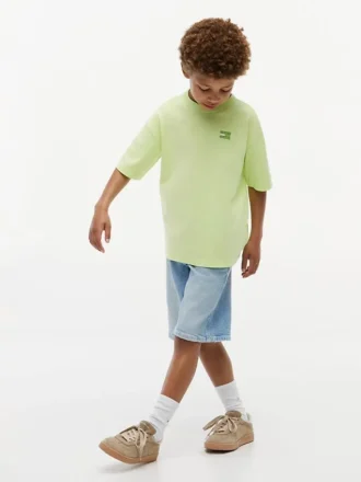T-shirt infantil com logótipo da bandeira em tons