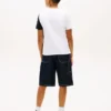 T-shirt infantil com logótipo em blocos de cor verticais T-shirt infantil com logótipo em blocos de cor verticais
