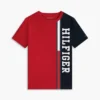 T-shirt infantil com logótipo em blocos de cor verticais T-shirt infantil com logótipo em blocos de cor verticais
