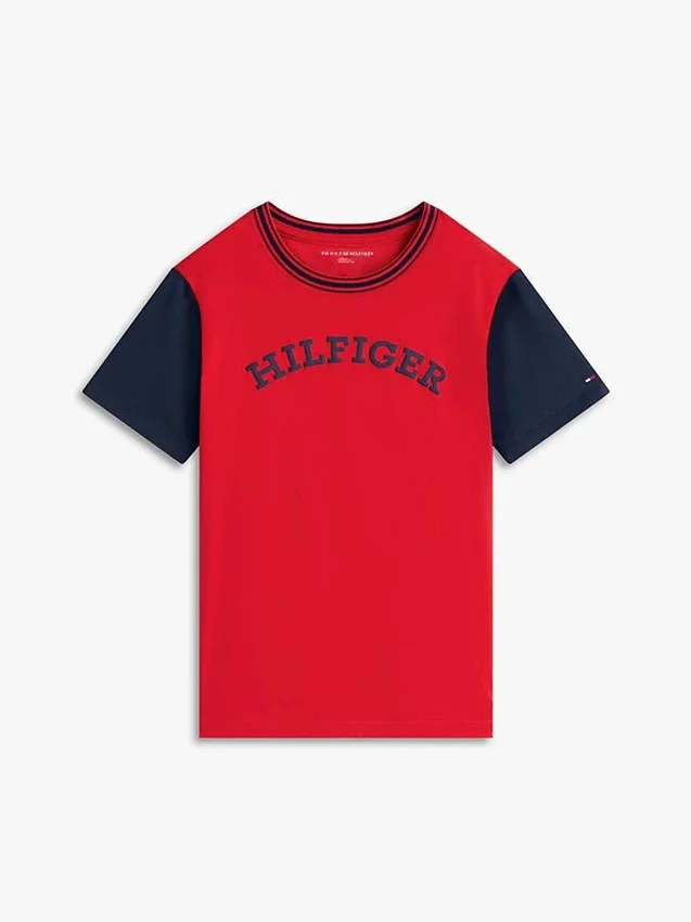 T-shirt infantil com logótipo monotipo e blocos de cor T-shirt infantil com logótipo monotipo e blocos de cor
