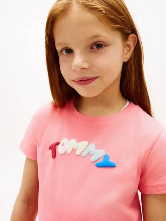 T-shirt infantil com logótipo multicolorido