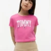 T-shirt infantil com logótipo Tommy T-shirt infantil com logótipo Tommy