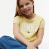T-shirt infantil com logótipo Tommy T-shirt infantil com logótipo Tommy
