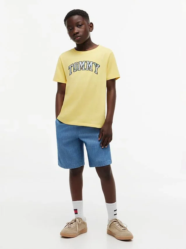 T-shirt infantil com logótipo Tommy floral T-shirt infantil com logótipo Tommy floral