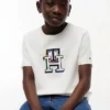 T-shirt infantil com monograma multicolorido T-shirt infantil com monograma multicolorido