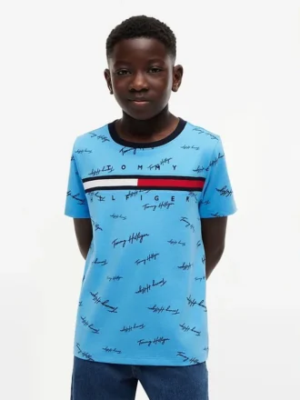 T-shirt infantil com padrão exclusivo
