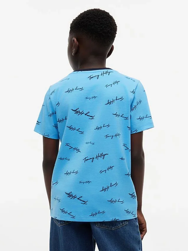 T-shirt infantil com padrão exclusivo T-shirt infantil com padrão exclusivo