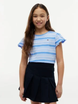T-shirt infantil com riscas e acabamento em folha de alface nas mangas