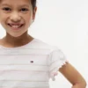T-shirt infantil com riscas e acabamento em folha de alface nas mangas T-shirt infantil com riscas e acabamento em folha de alface nas mangas