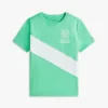 T-shirt infantil com riscas e bandeira com monograma T-shirt infantil com riscas e bandeira com monograma