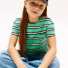 T-shirt infantil com riscas e bolso T-shirt infantil com riscas e bolso
