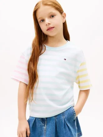 T-shirt infantil com riscas mistas