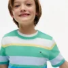 T-shirt infantil com riscas multicoloridas T-shirt infantil com riscas multicoloridas