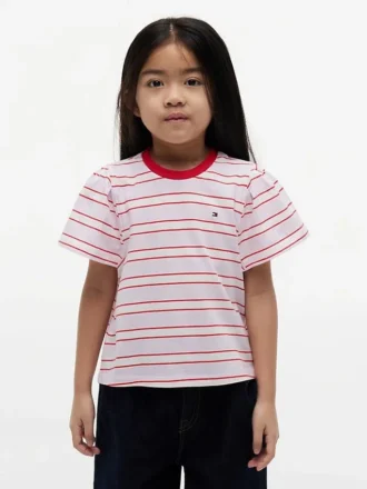 T-shirt infantil às riscas