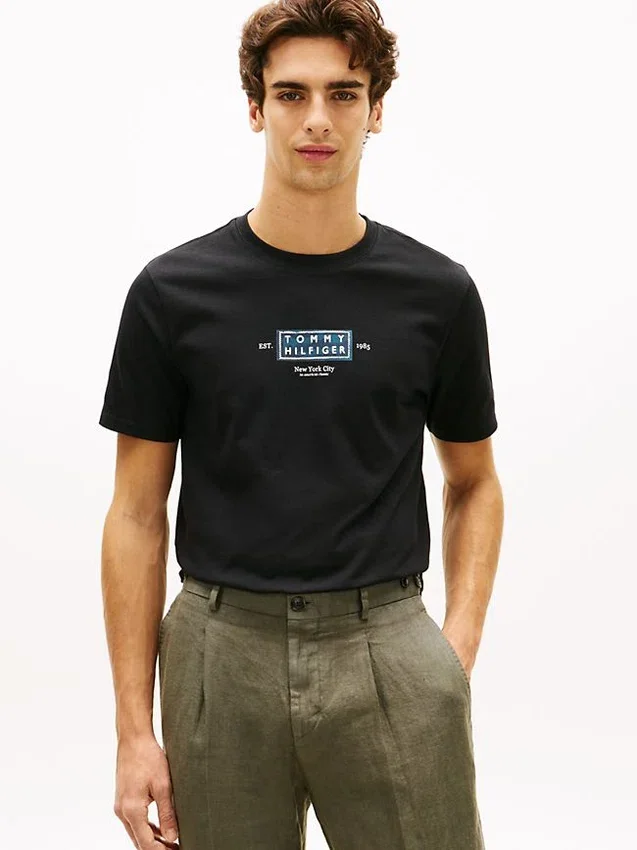 T-shirt pesada com logótipo NYC T-shirt pesada com logótipo NYC