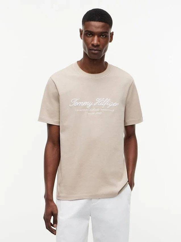 T-shirt às riscas com logótipo náutico T-shirt às riscas com logótipo náutico