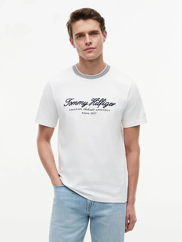 T-shirt às riscas com logótipo náutico T-shirt às riscas com logótipo náutico