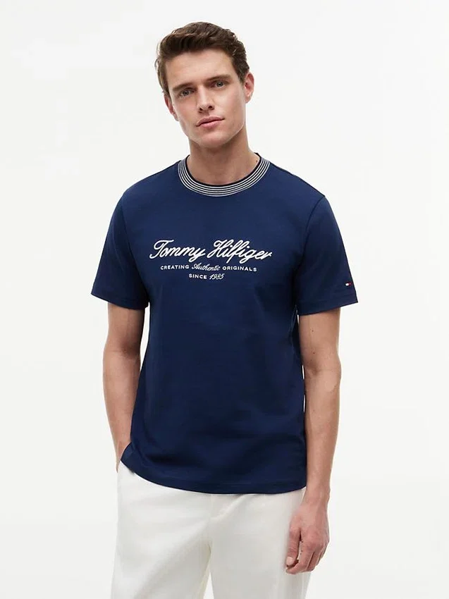 T-shirt às riscas com logótipo náutico T-shirt às riscas com logótipo náutico