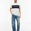 T-shirt Tommy Jeans com fita com logótipo exclusivo T-shirt Tommy Jeans com fita com logótipo exclusivo