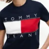 T-shirt Tommy Jeans com logótipo de bandeira grande T-shirt Tommy Jeans com logótipo de bandeira grande