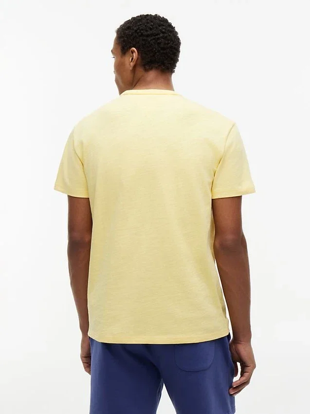 T-shirt Tommy Jeans com logótipo de vela T-shirt Tommy Jeans com logótipo de vela