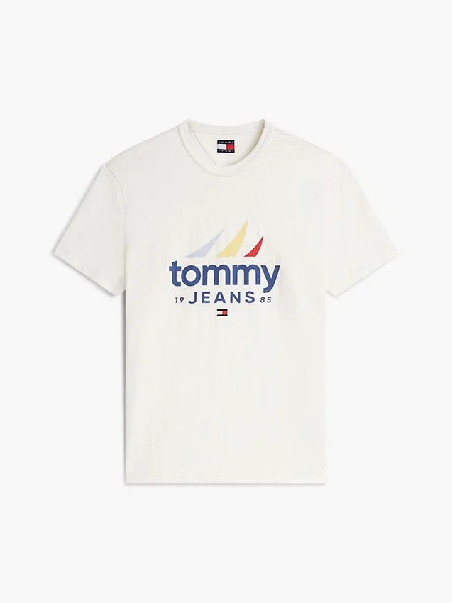 T-shirt Tommy Jeans com logótipo de vela T-shirt Tommy Jeans com logótipo de vela