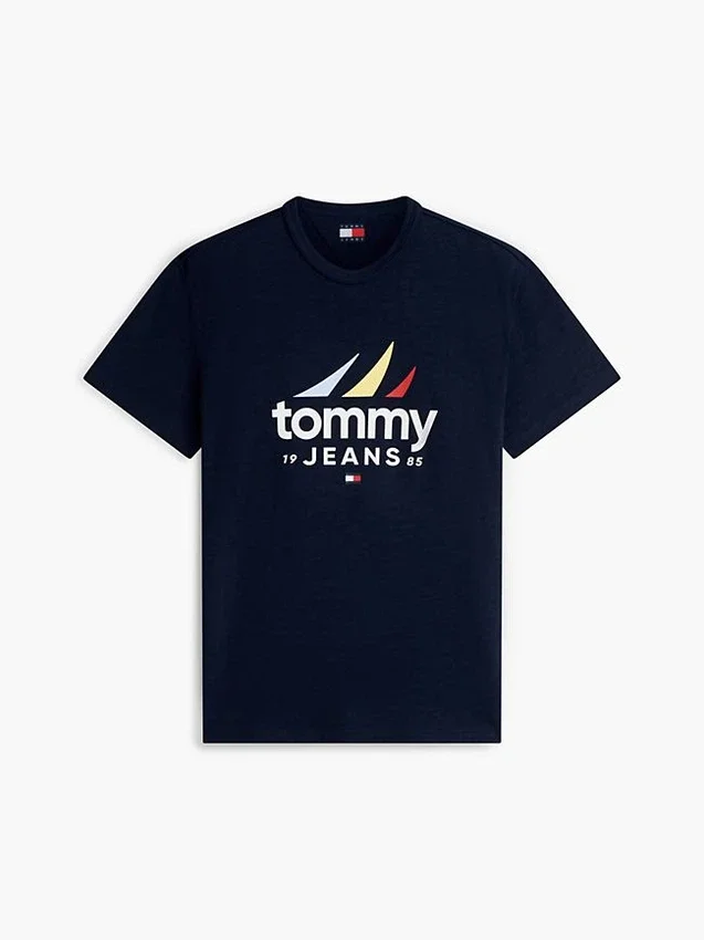 T-shirt Tommy Jeans com logótipo de vela T-shirt Tommy Jeans com logótipo de vela
