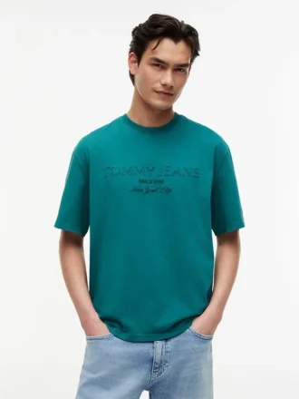 T-shirt Tommy Jeans com logótipo desgastado