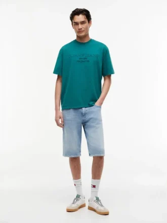 T-shirt Tommy Jeans com logótipo desgastado
