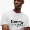 T-shirt Tommy Jeans com logótipo e corte justo T-shirt Tommy Jeans com logótipo e corte justo
