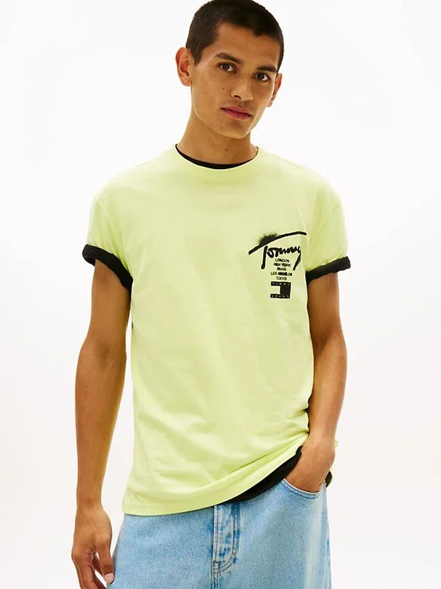 T-shirt Tommy Jeans com logótipo pintado com spray T-shirt Tommy Jeans com logótipo pintado com spray