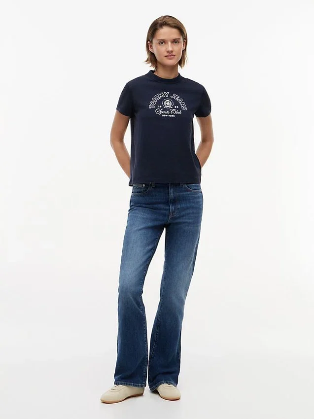 T-shirt Tommy Jeans com logótipo Sports Club T-shirt Tommy Jeans com logótipo Sports Club