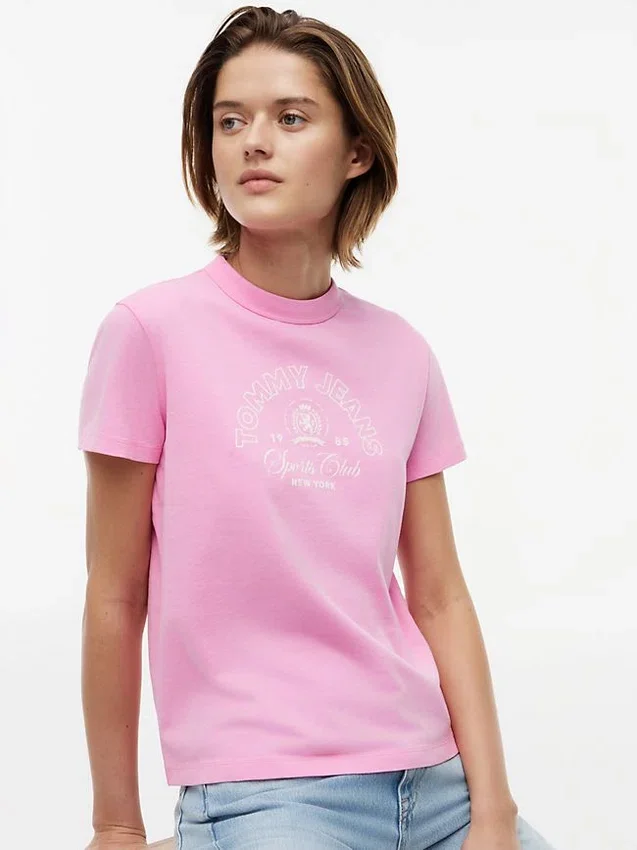 T-shirt Tommy Jeans com logótipo Sports Club T-shirt Tommy Jeans com logótipo Sports Club