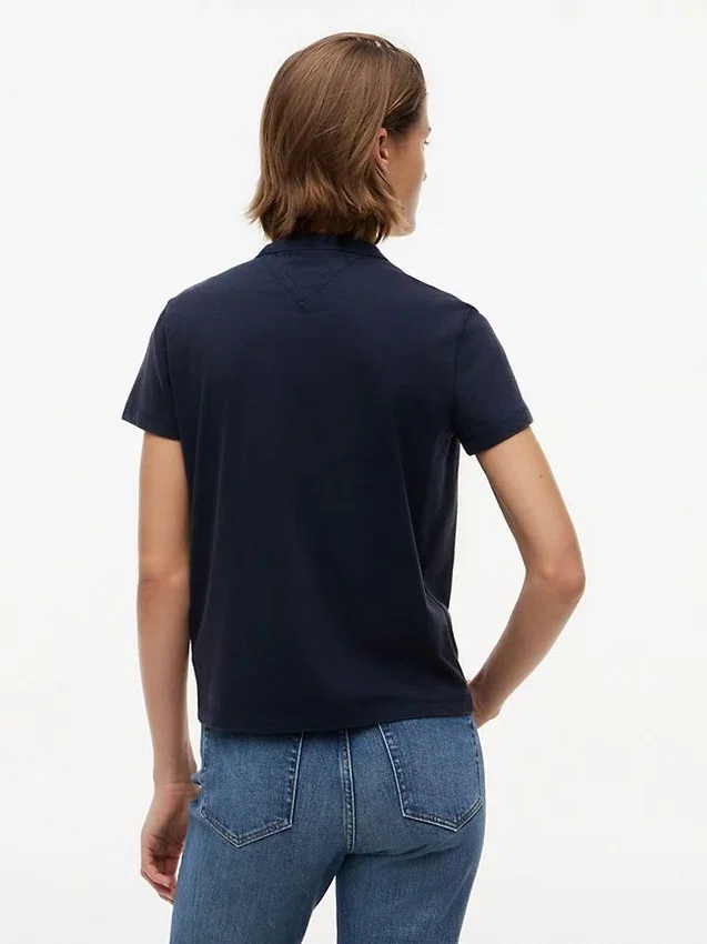 T-shirt Tommy Jeans com logótipo Sports Club T-shirt Tommy Jeans com logótipo Sports Club