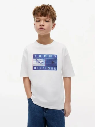 T-shirt Tommy Surf com grafismo para criança T-shirt Tommy Surf com grafismo para criança