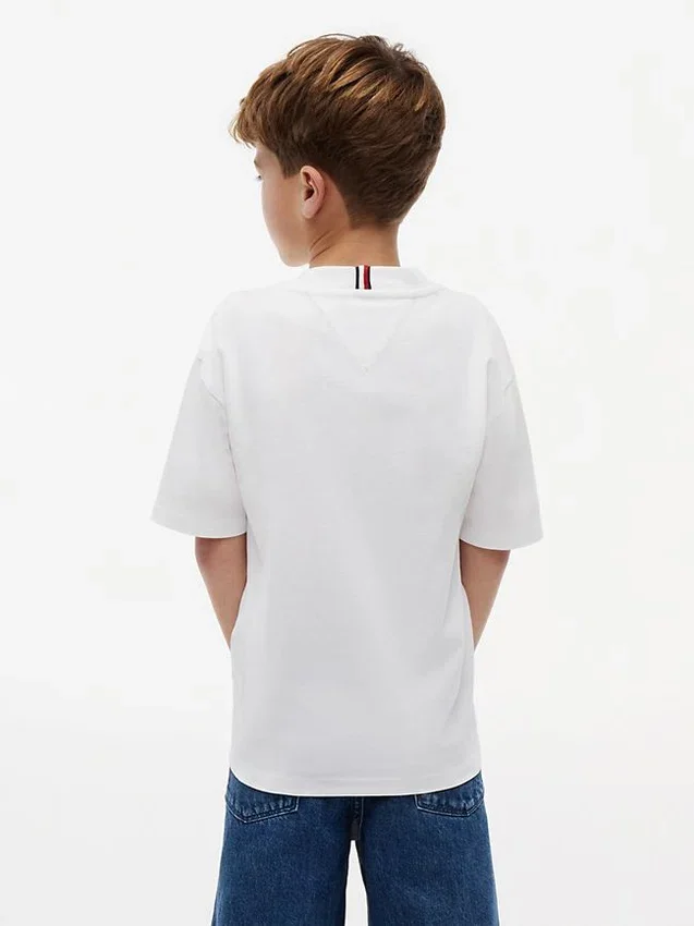 T-shirt Tommy Surf com grafismo para criança T-shirt Tommy Surf com grafismo para criança