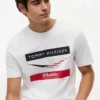 T-shirt Tommy x Cadillac F1® Team Chevron T-shirt Tommy x Cadillac F1® Team Chevron